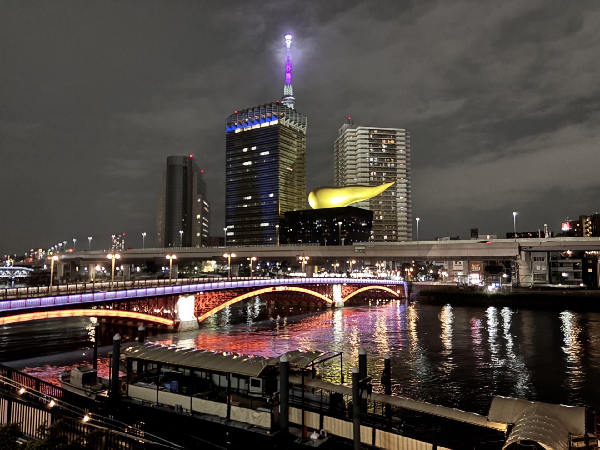 浅草の夜を彩る隠れ家バー